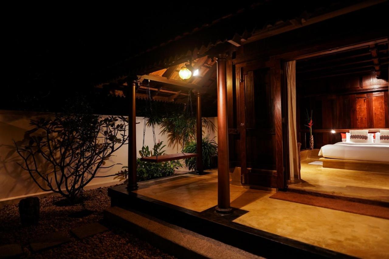 Lakeshore Villa Alappuzha Exterior photo