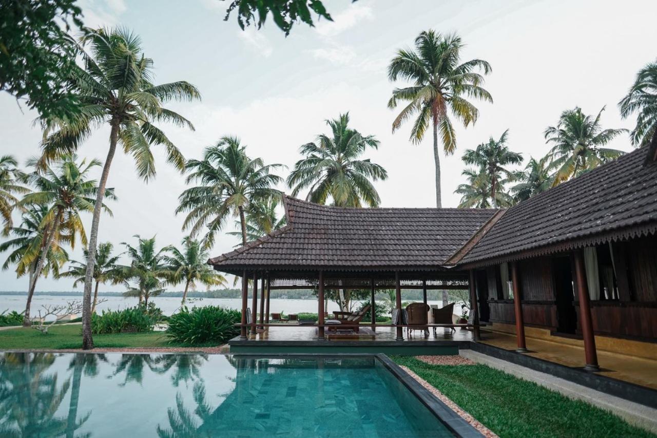 Lakeshore Villa Alappuzha Exterior photo